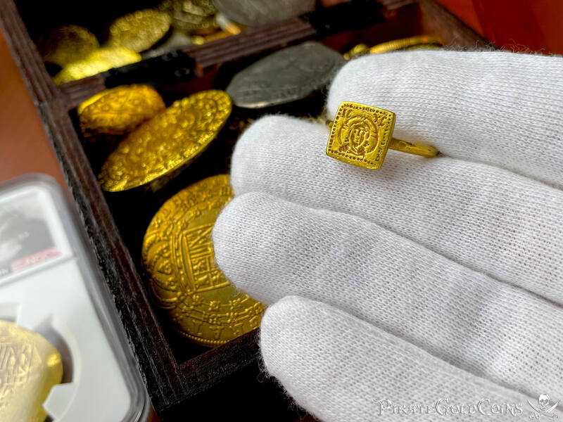 Byzantine Empire "Jesus Christ" 6-7th Century AD Gold Ring 11