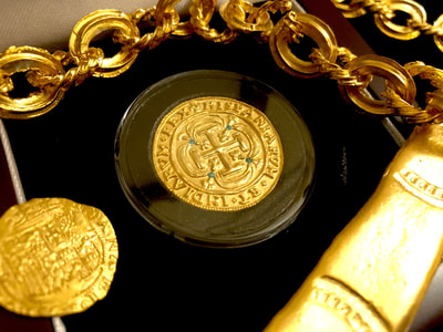 Replica  Mexico  Royal  (mini)  with real Sapphires 1715  Gold Electroplated 22kt 2