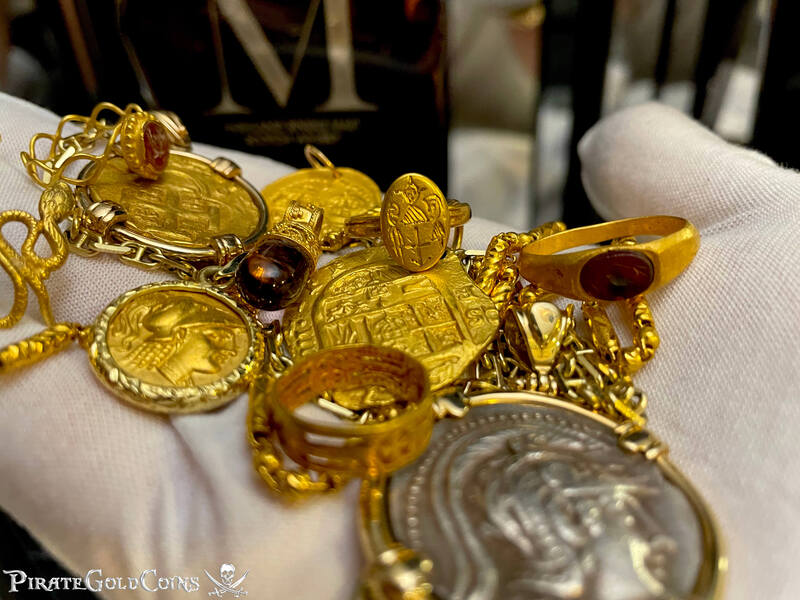 Gold Roman Ring 3rd Century AD with Dolphin Gemstone 4