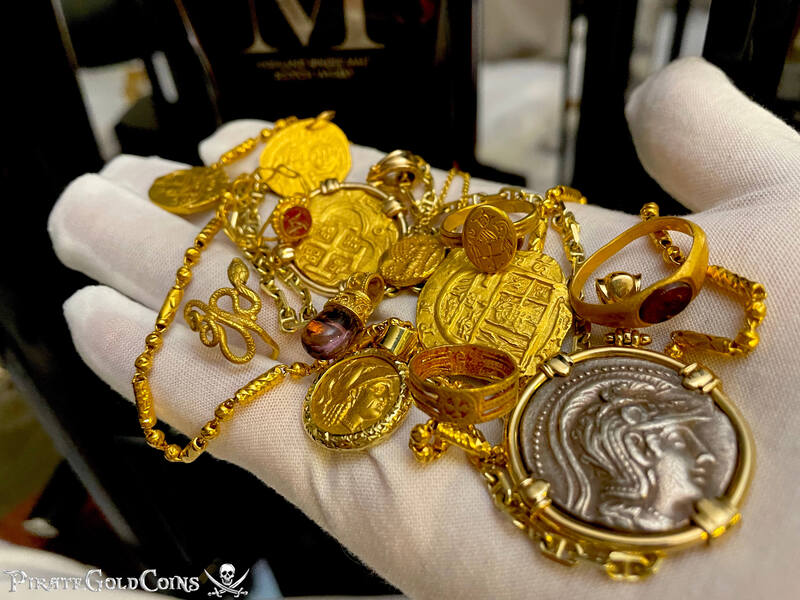 Gold Roman Ring 3rd Century AD with Dolphin Gemstone 7