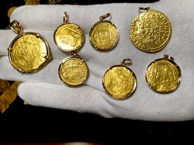 Spain 1 Escudo 1516-56 "Crystal & Gold Bezel" Jewelry Treasures 14