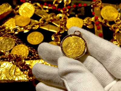 Spain 1 Escudo 1516-56 "Crystal & Gold Bezel" Jewelry Treasures 8