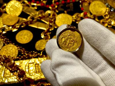 Spain 2 Escudos 1556-98 "Crystal & Gold Bezel" Jewelry Treasures 15