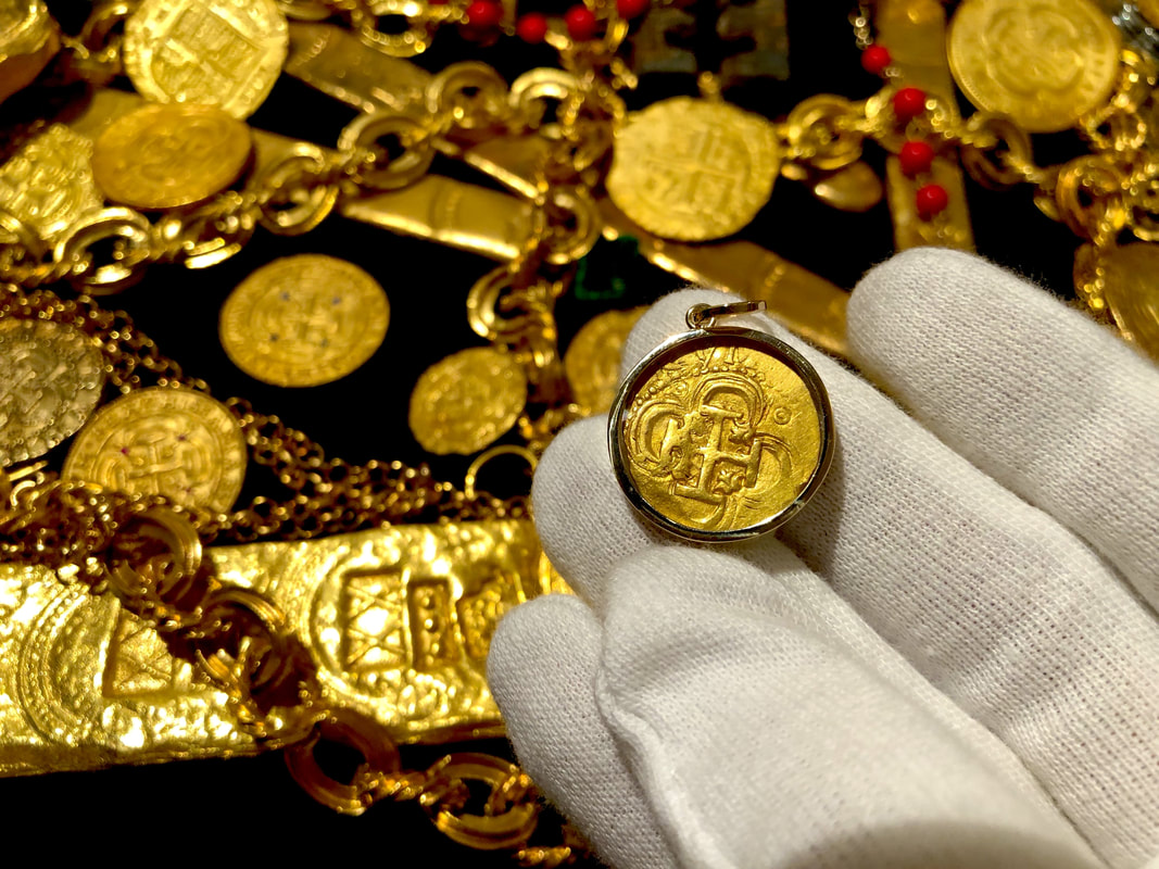 Spain 2 Escudos 1556-98 "Crystal & Gold Bezel" Jewelry Treasures