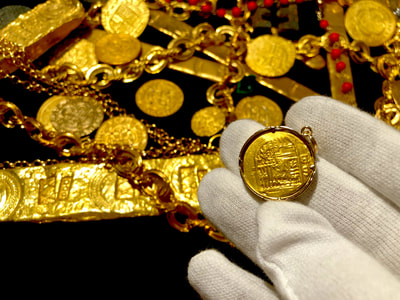 Spain 2 Escudos 1556-98 "Crystal & Gold Bezel" Jewelry Treasures 7