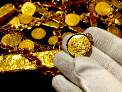 Spain 2 Escudos 1556-98 "Crystal & Gold Bezel" Jewelry Treasures 10