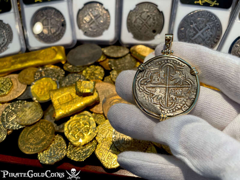 Bolivia 8 Reales "Panama Hoard 1629" 14kt Bezel 3