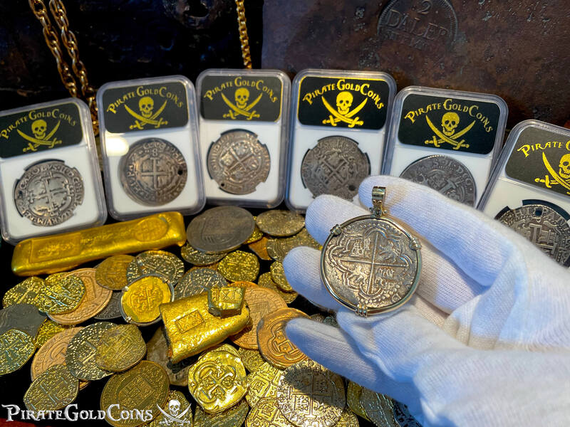 Bolivia 8 Reales "Panama Hoard 1629" 14kt Bezel 6