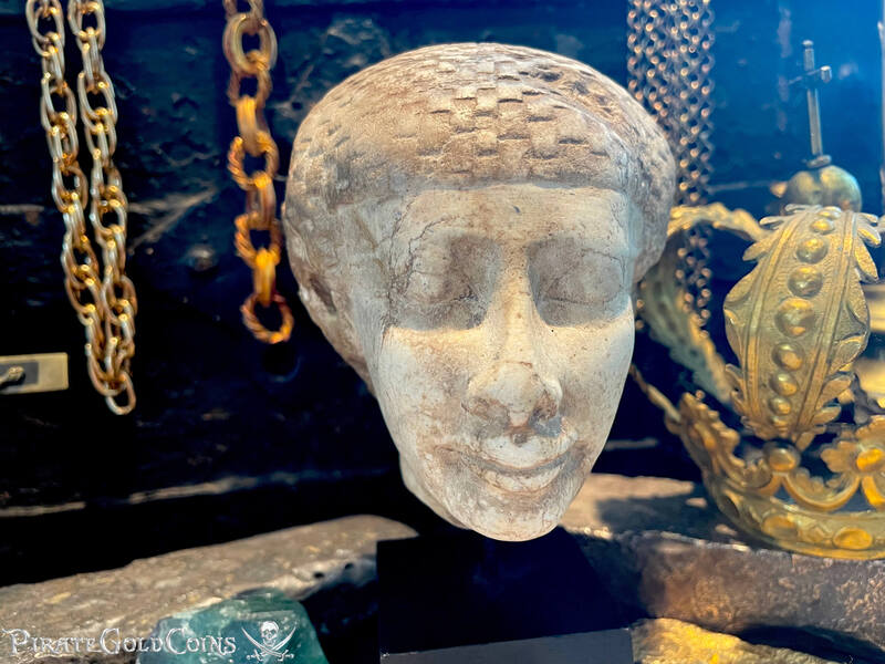 Ancient Egyptian Limestone Head of Man 600-300 BC 4