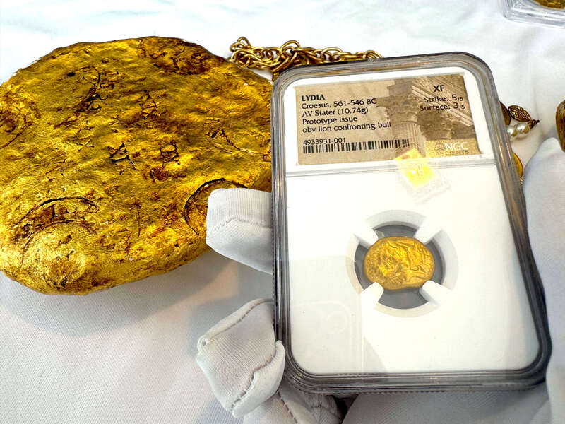 Lydia Stater 'First Gold Coinage' Heavy Weight NGC XF 5x3 8