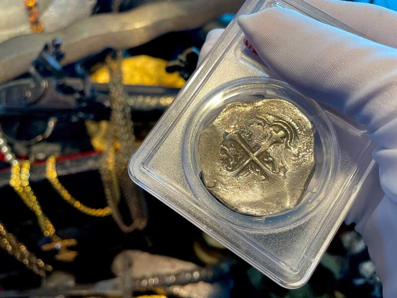 Mexico 8 Reales 1618-1634 "Atocha 1622 Shipwreck" Grade 1 11