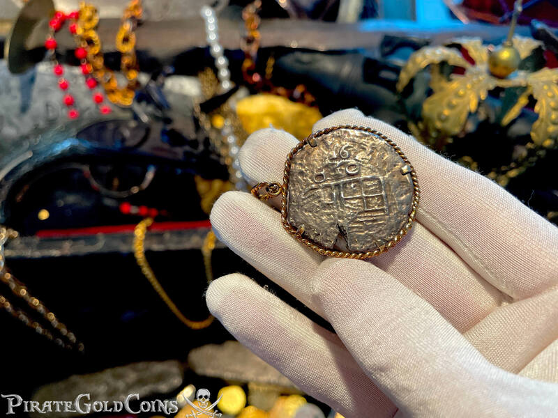 Mexico 4 Reales 1620 "Dated! From the Atocha 1622 Shipwreck" Pendant 3