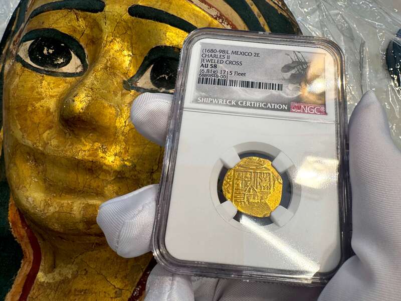 Mexico 2 Escudos 1680-98 "Jeweled Cross- 1715 Fleet Shipwreck" NGC 58 15