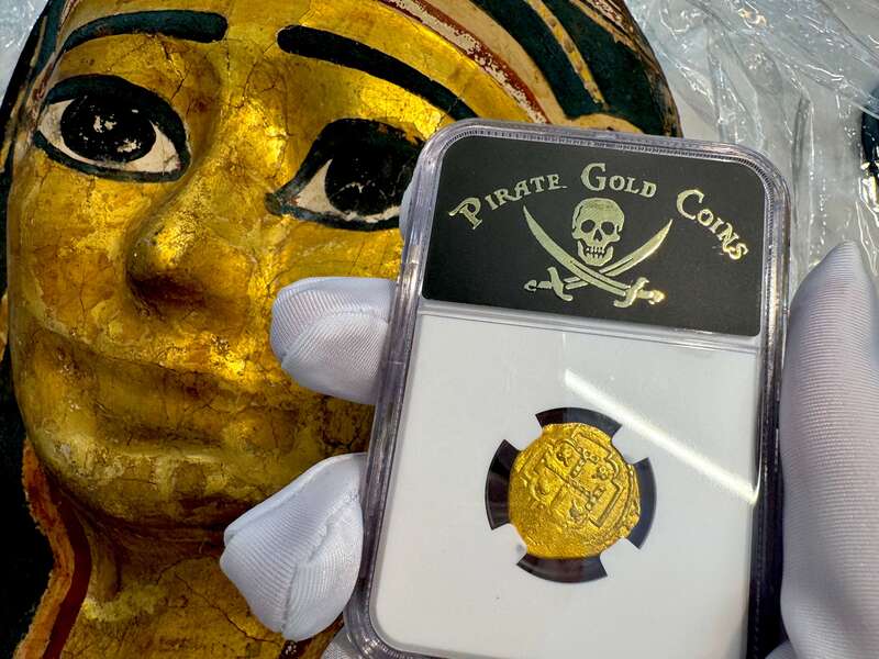 Mexico 2 Escudos 1680-98 "Jeweled Cross- 1715 Fleet Shipwreck" NGC 58 4