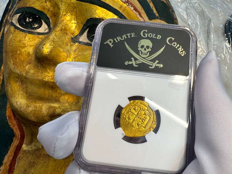 Mexico 2 Escudos 1680-98 "Jeweled Cross- 1715 Fleet Shipwreck" NGC 58 5