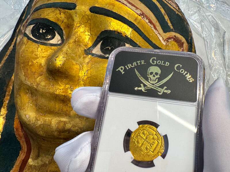 Mexico 2 Escudos 1680-98 "Jeweled Cross- 1715 Fleet Shipwreck" NGC 58 7