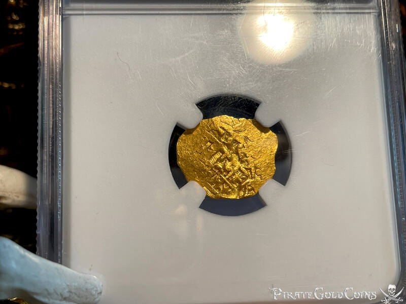 Mexico 1 Escudo 1702-5 "1715 Fleet Shipwreck- Box End Cross" NGC 7