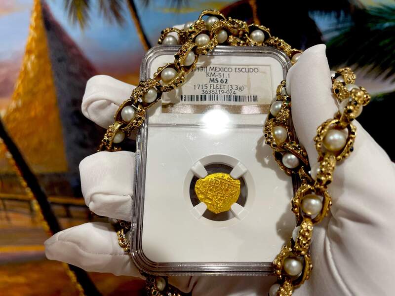 Mexico 1 Escudo 1707-1713 "1715 Plate Fleet Shipwreck" NGC 62 4