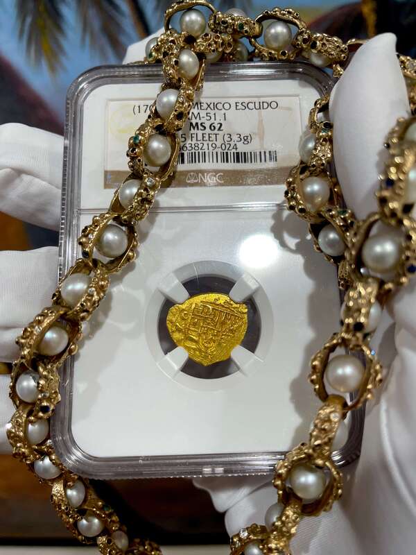 Mexico 1 Escudo 1707-1713 "1715 Plate Fleet Shipwreck" NGC 62 8