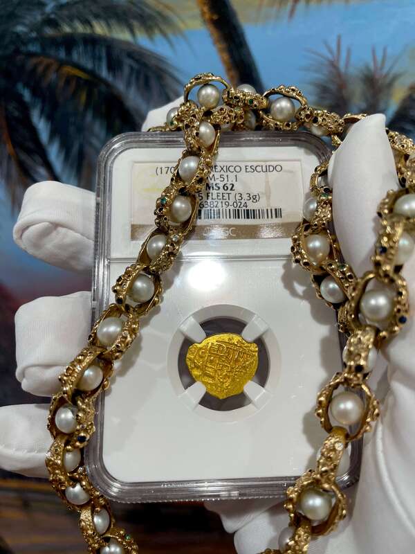 Mexico 1 Escudo 1707-1713 "1715 Plate Fleet Shipwreck" NGC 62 10