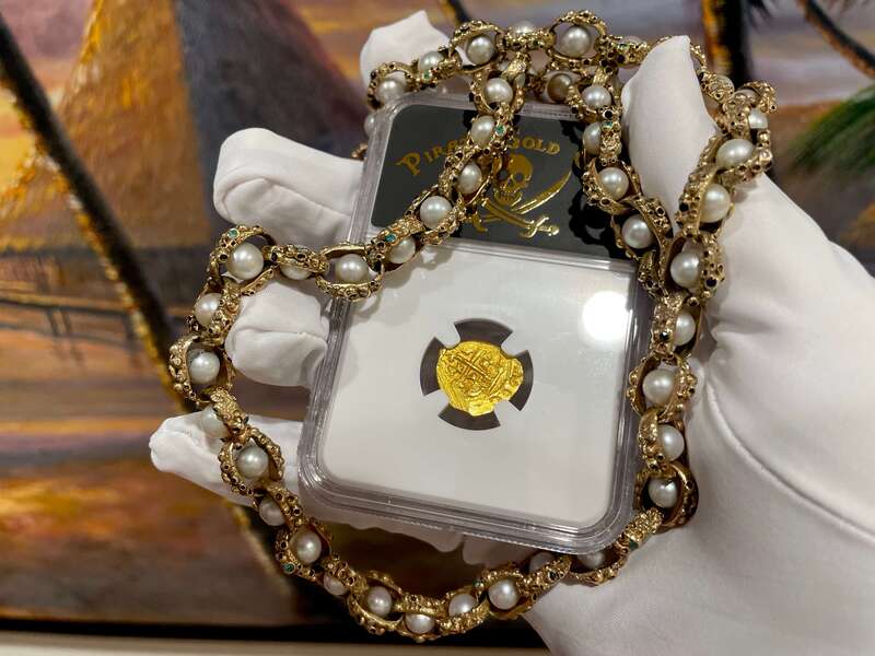 Mexico 1 Escudo 1707-1713 "1715 Plate Fleet Shipwreck" NGC 62 13