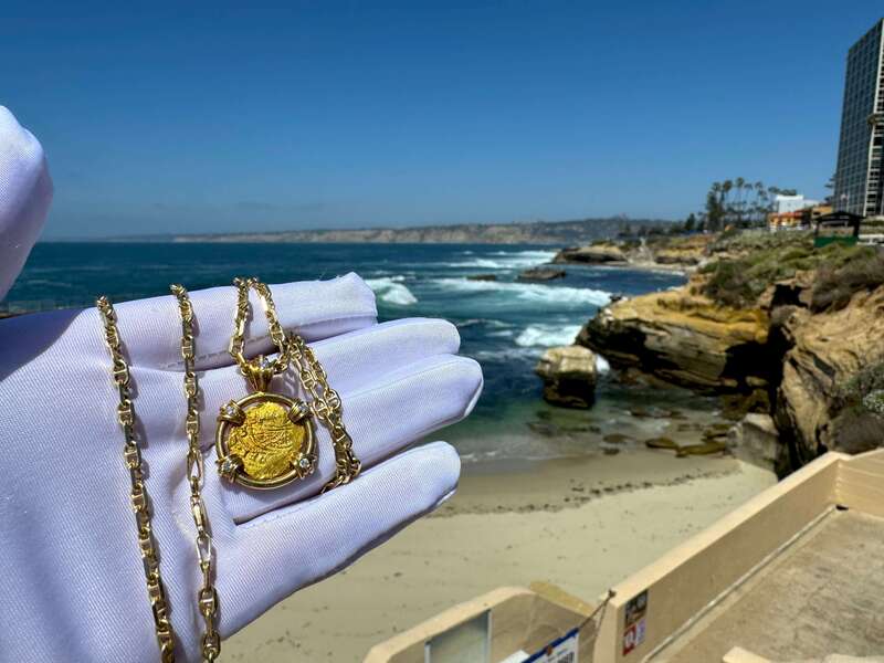 Mexico 1 Escudo 1711-13 "1715 Fleet Shipwreck" Pendant 2