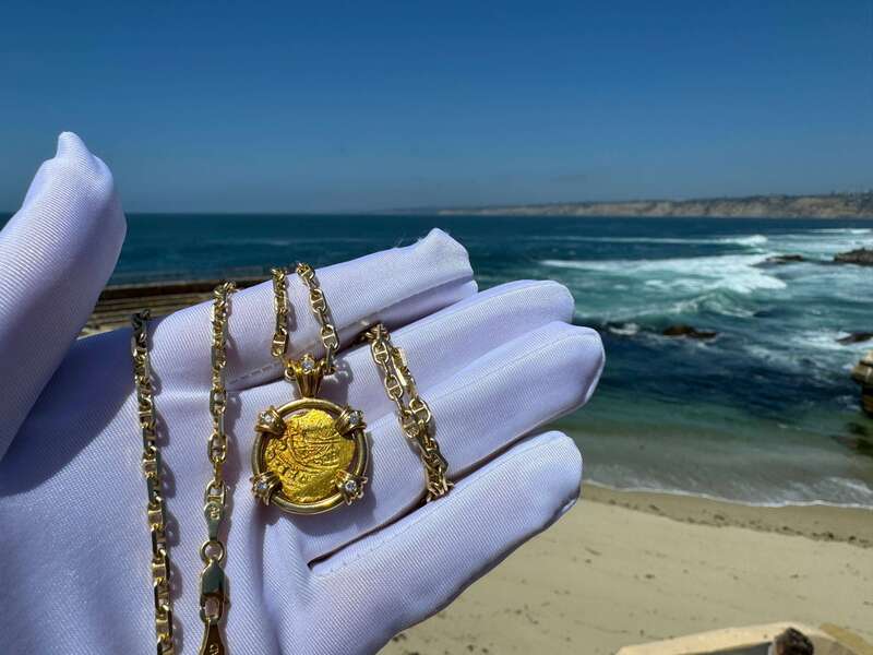 Mexico 1 Escudo 1711-13 "1715 Fleet Shipwreck" Pendant 15