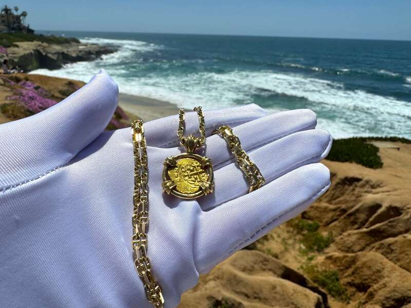 Mexico 1 Escudo 1711-13 "1715 Fleet Shipwreck" Pendant 20