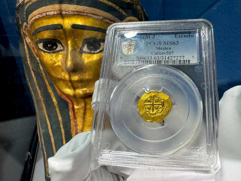 Mexico 1 Escudo 1711 "1715 Fleet Shipwreck" PCGS 63 9