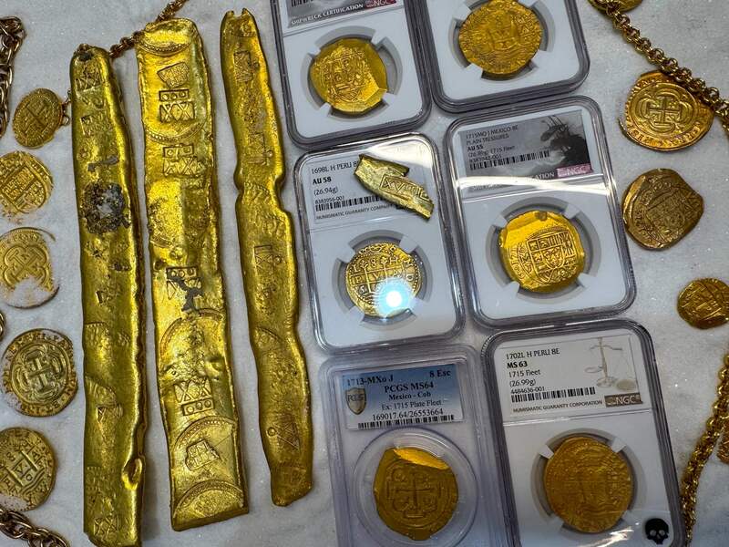 Mexico 8 Escudos 1713 "1715 Fleet Shipwreck" NGC 63 33