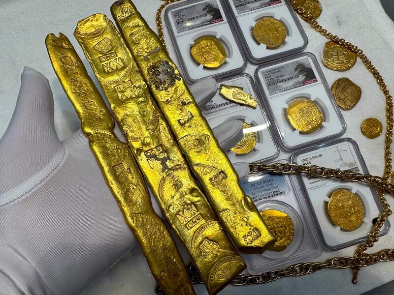 Mexico 8 Escudos 1713 "1715 Fleet Shipwreck" NGC 63 14