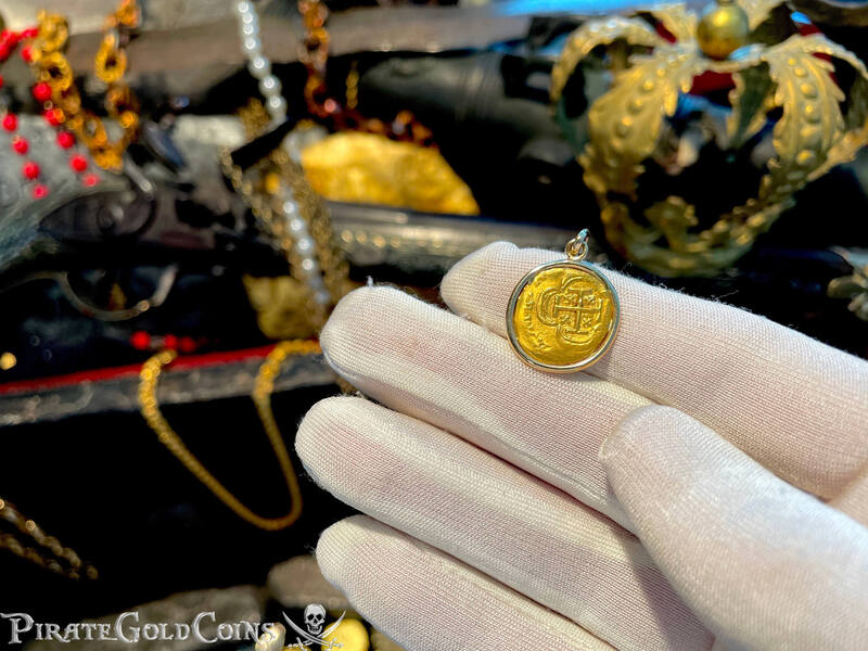 Mexico 1 Escudo 1714 Pendant 14kt Bezel 3