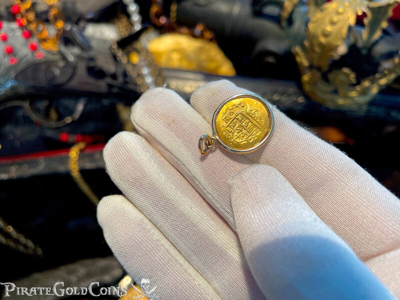 Mexico 1 Escudo 1714 Pendant 14kt Bezel 12