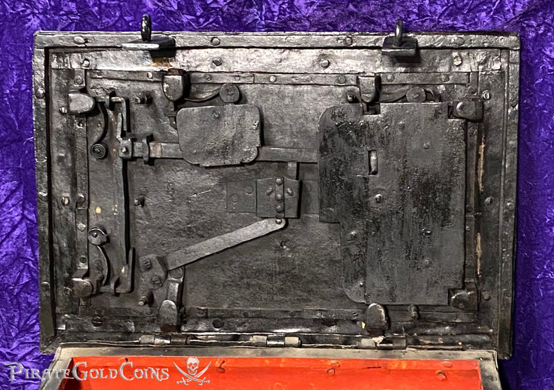 Nuremberg Treasure Chest 1600's Steel Armada Box Original Key and Paint 4