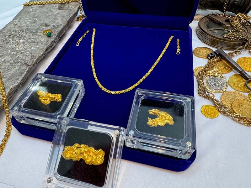 1715 Fleet Shipwreck & Atocha 1622 Shipwreck Olive Blossom Chain 49