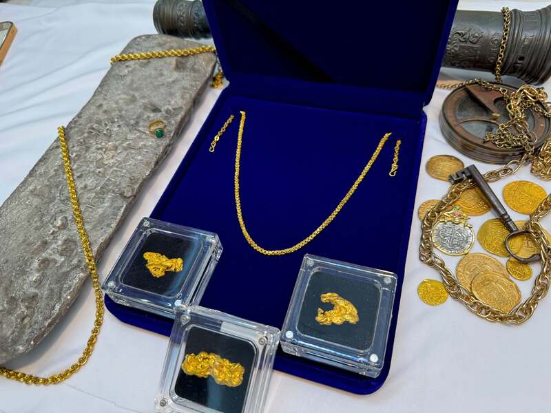 1715 Fleet Shipwreck & Atocha 1622 Shipwreck Olive Blossom Chain 18