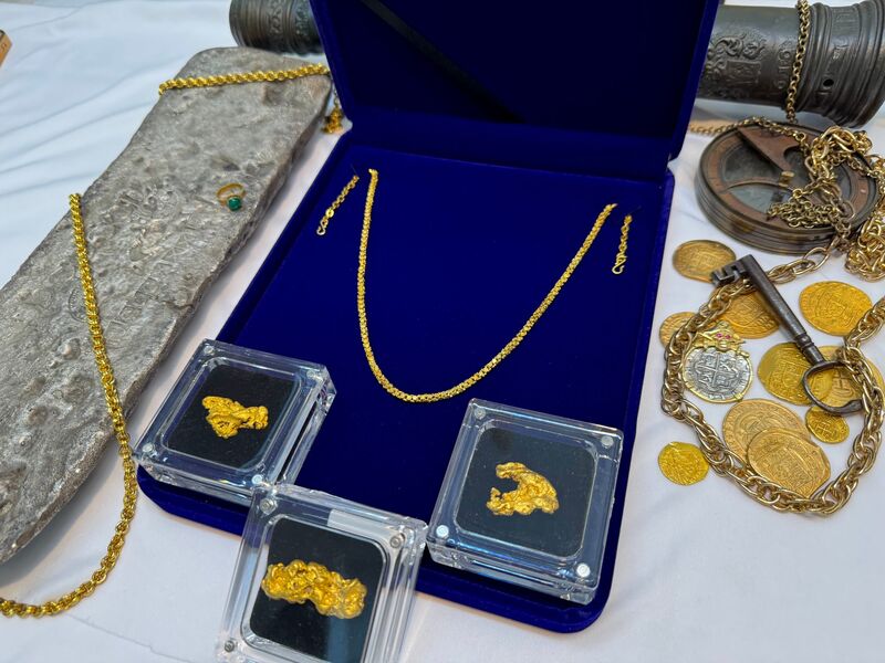 1715 Fleet Shipwreck & Atocha 1622 Shipwreck Olive Blossom Chain 52