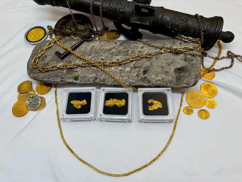 1715 Fleet Shipwreck & Atocha 1622 Shipwreck Olive Blossom Chain 37