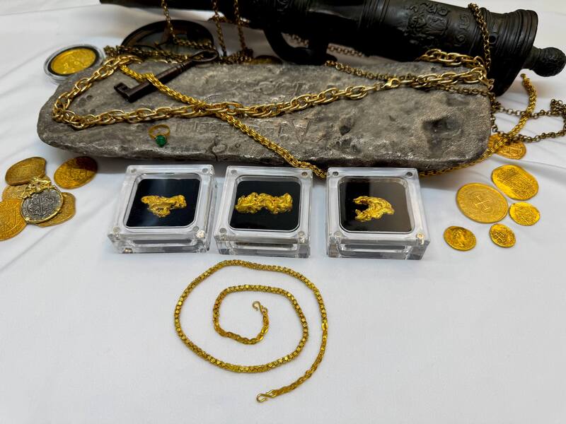 1715 Fleet Shipwreck & Atocha 1622 Shipwreck Olive Blossom Chain 102