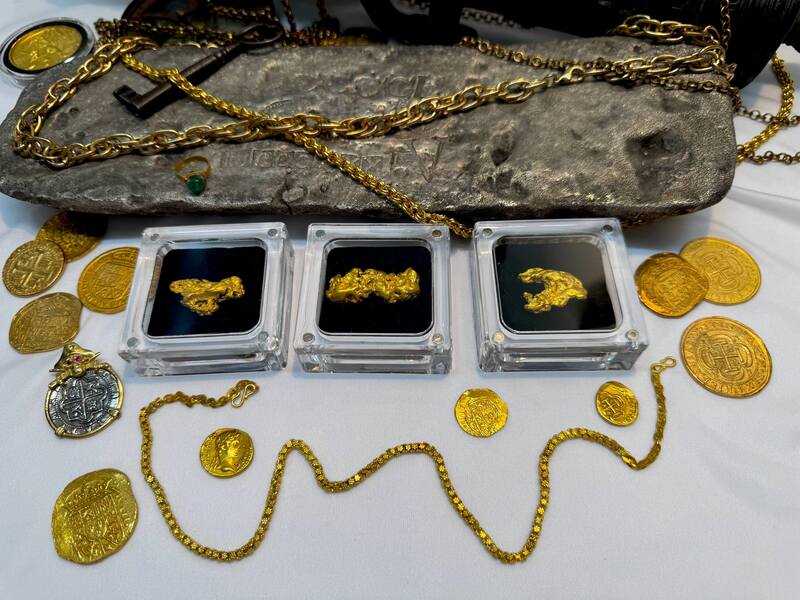 1715 Fleet Shipwreck & Atocha 1622 Shipwreck Olive Blossom Chain 74