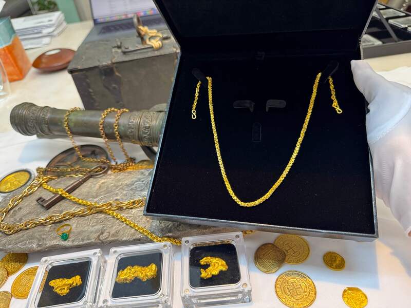 1715 Fleet Shipwreck & Atocha 1622 Shipwreck Olive Blossom Chain 75