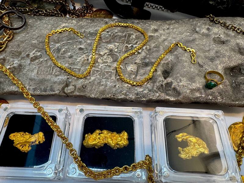 1715 Fleet Shipwreck & Atocha 1622 Shipwreck Olive Blossom Chain 93