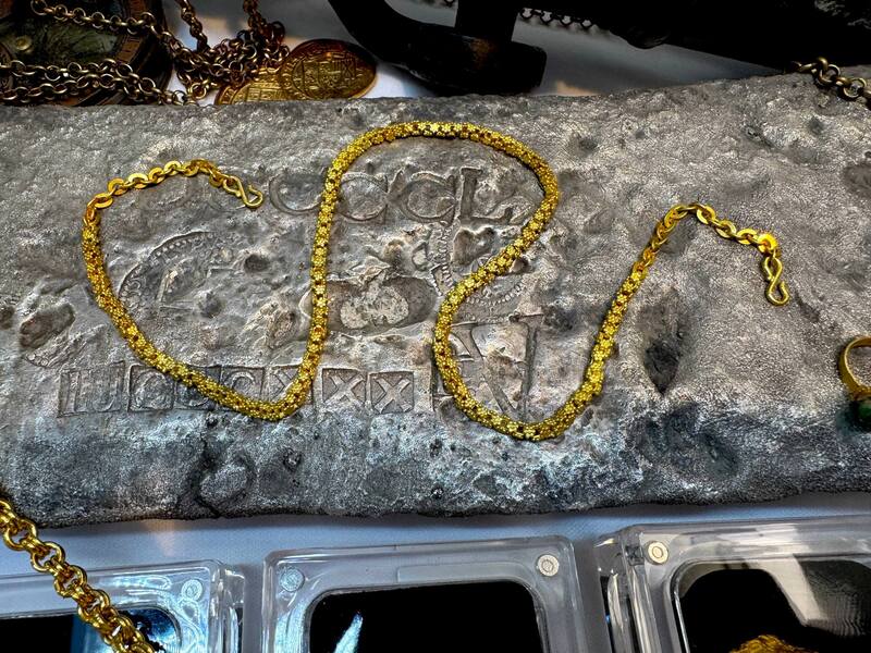 1715 Fleet Shipwreck & Atocha 1622 Shipwreck Olive Blossom Chain 70