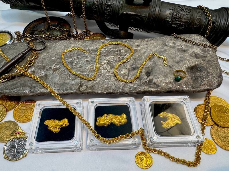 1715 Fleet Shipwreck & Atocha 1622 Shipwreck Olive Blossom Chain 98