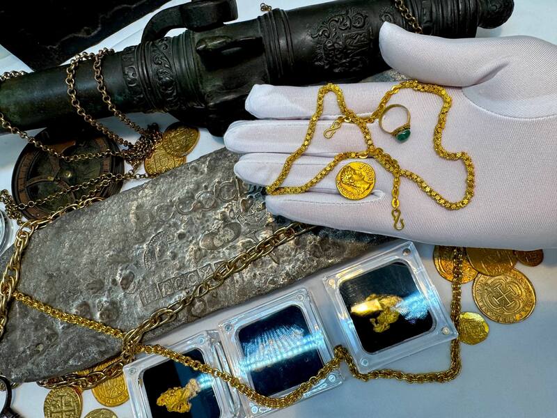 1715 Fleet Shipwreck & Atocha 1622 Shipwreck Olive Blossom Chain 99