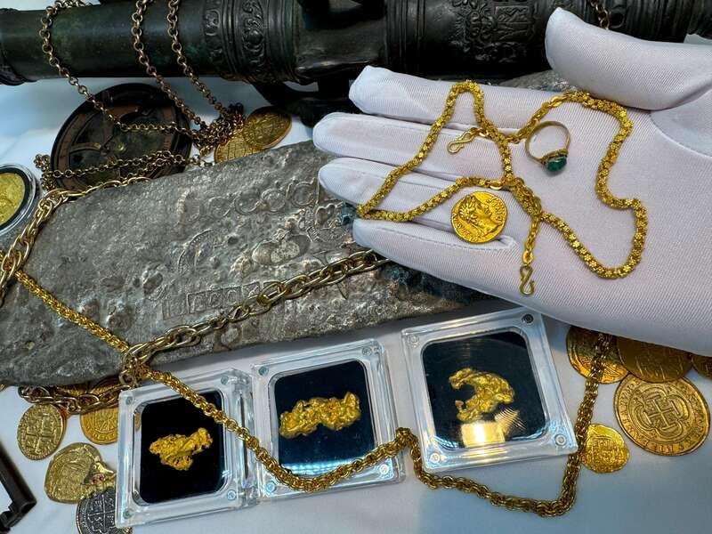 1715 Fleet Shipwreck & Atocha 1622 Shipwreck Olive Blossom Chain 48