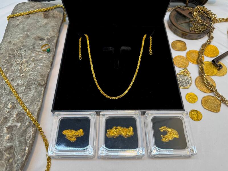 1715 Fleet Shipwreck & Atocha 1622 Shipwreck Olive Blossom Chain 103