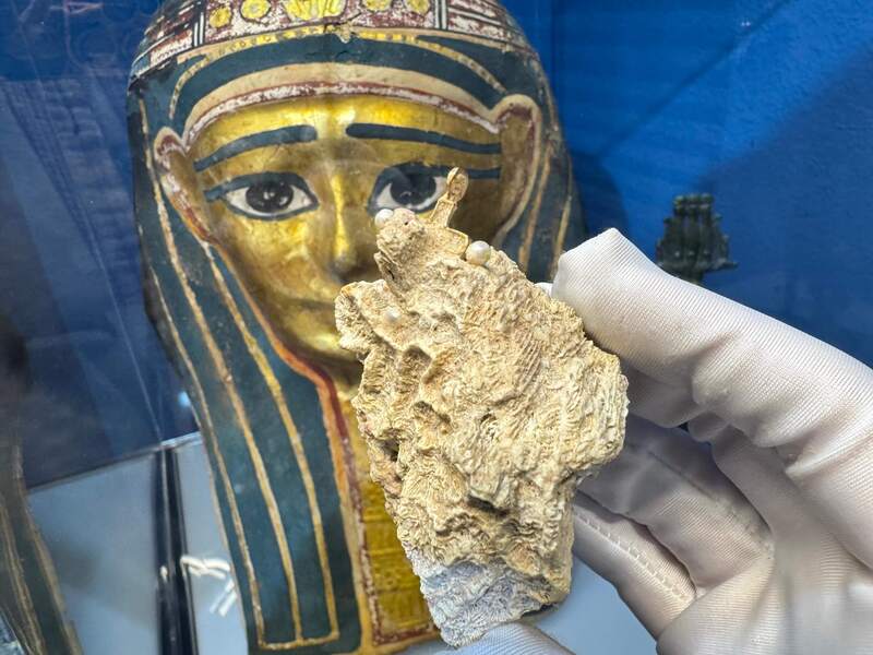 Pearl Cross from Unidentified Shipwreck 18th Cent. 9