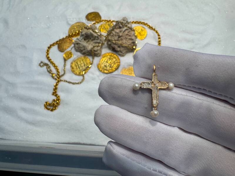 Pearl Cross from Unidentified Shipwreck 18th Cent. 12