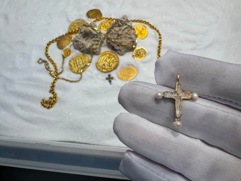 Pearl Cross from Unidentified Shipwreck 18th Cent. 13